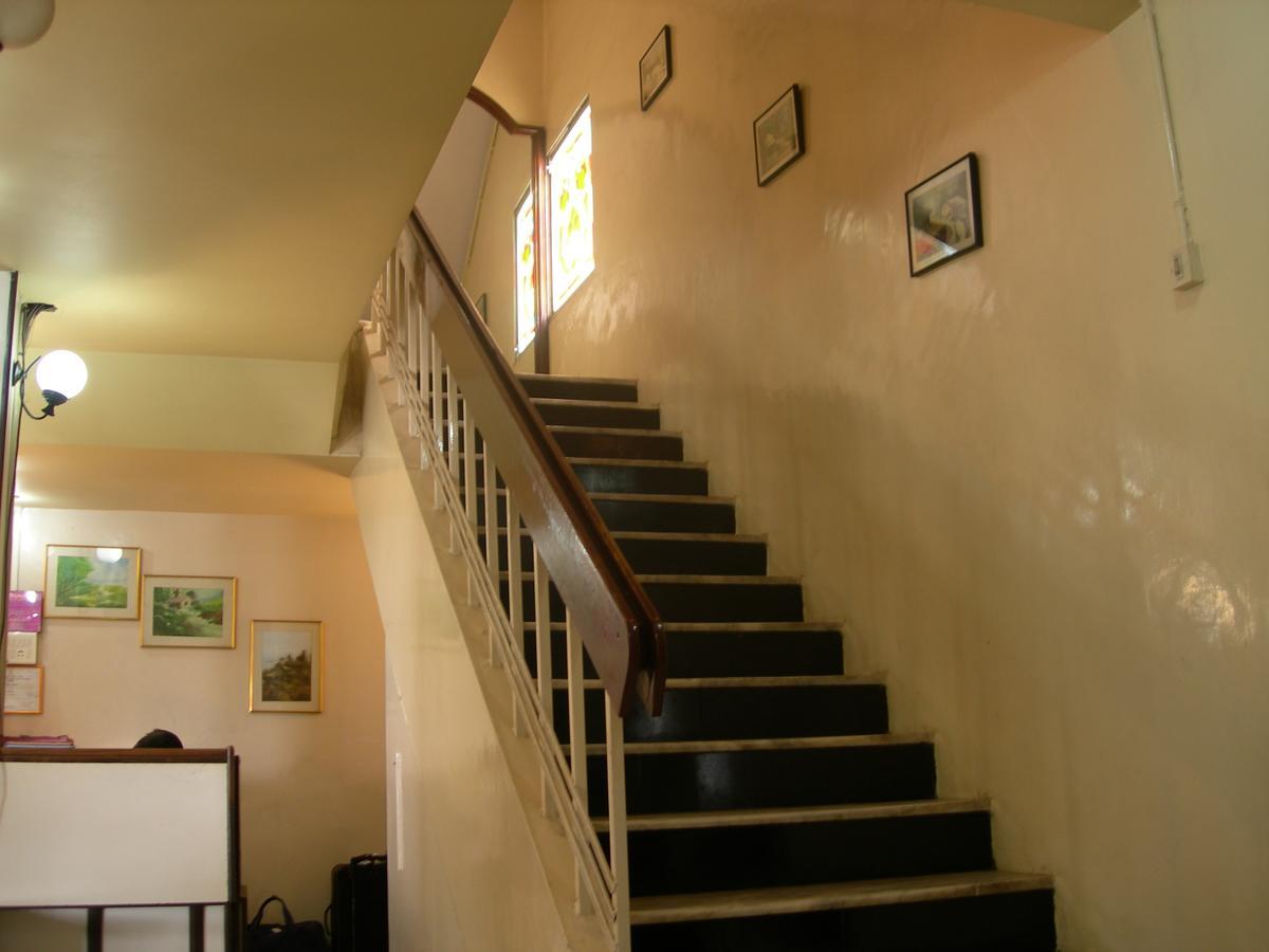 Hotel Tourist, Kolhapur Esterno foto